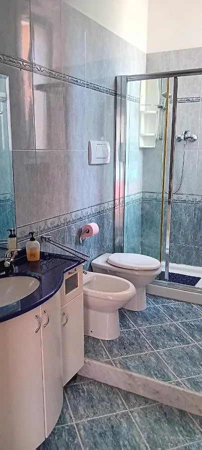 아파트 Seaview Home 아렌자노