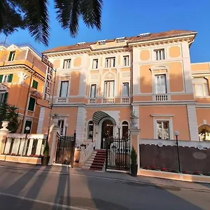 3* Hotel Ena
